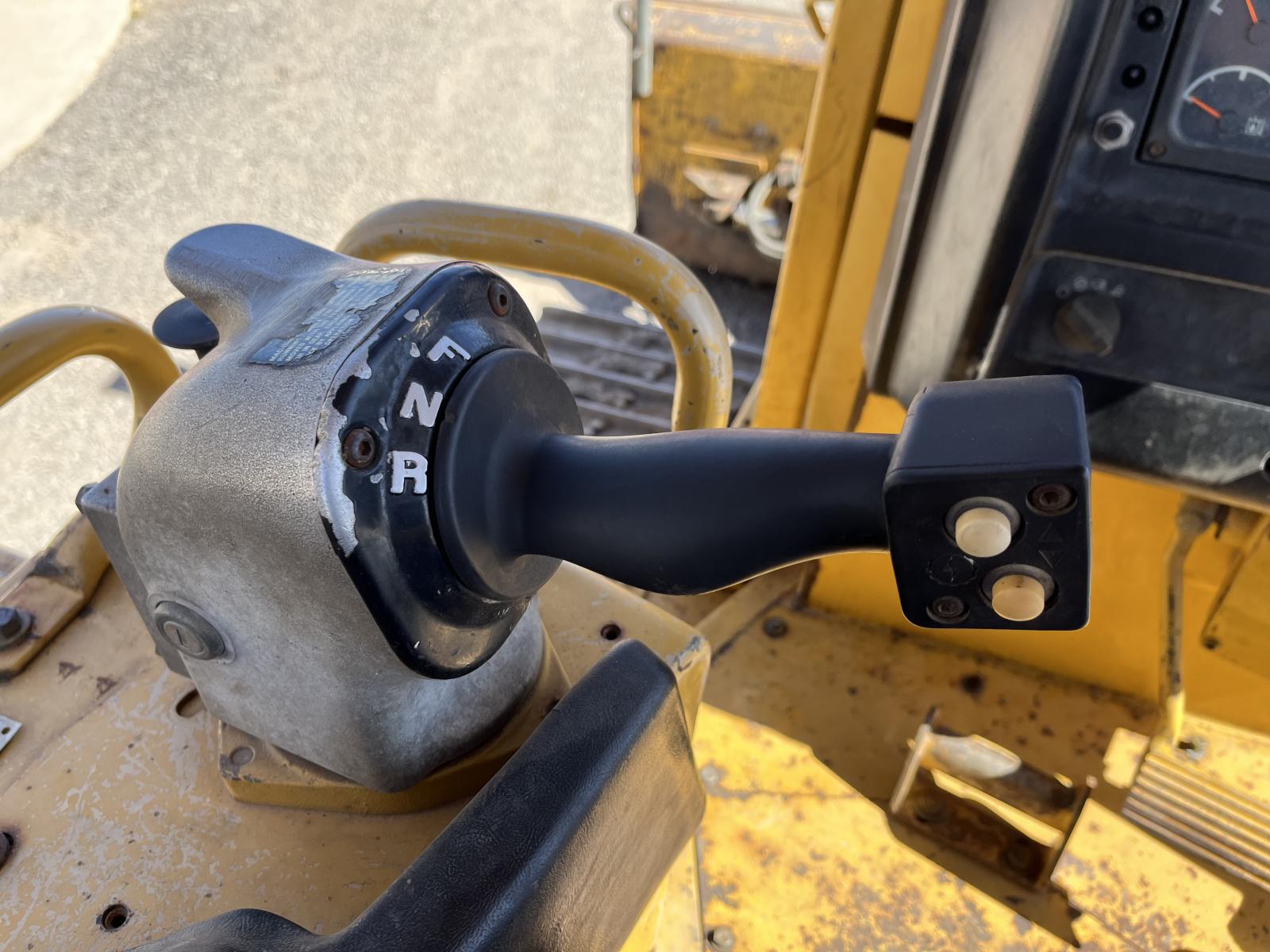 ./imagenes/INVOICE/2019/16898/TOPADOR FRONTAL CATERPILLAR D6R (24).JPG